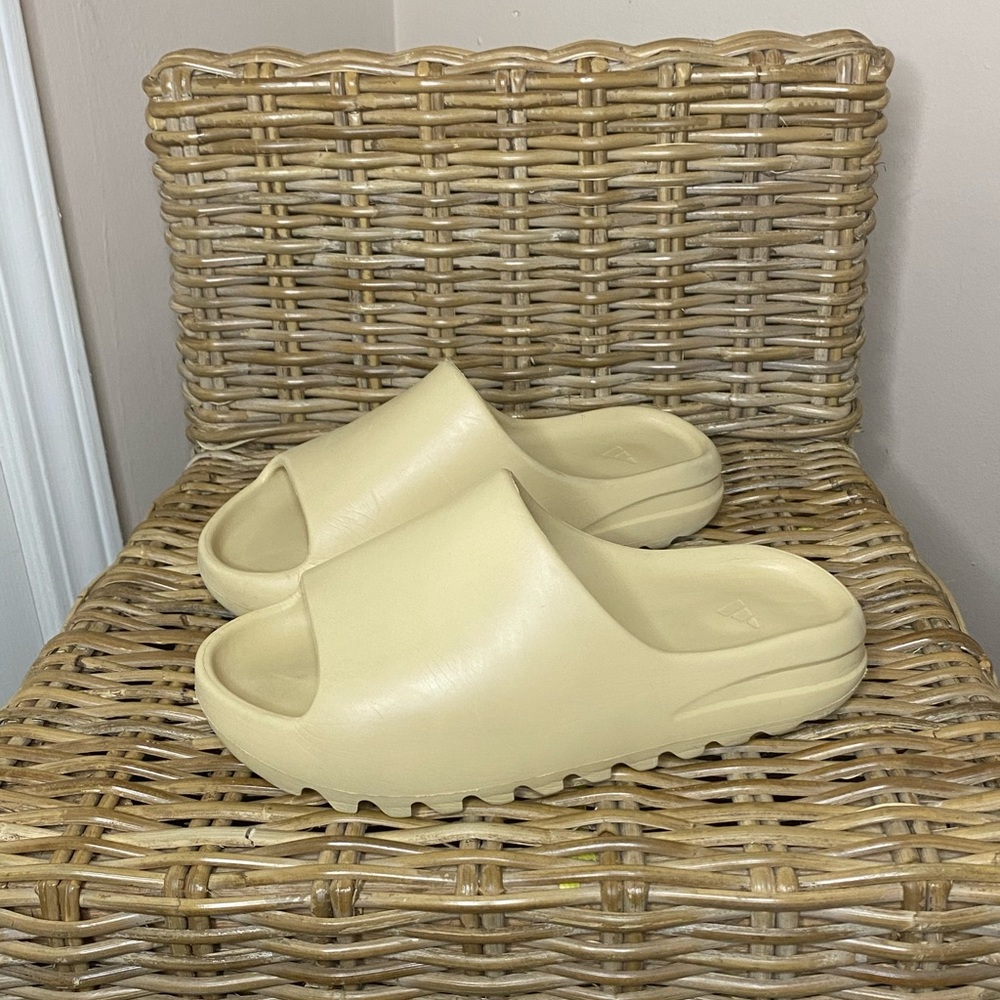 Yeezy Bone Slides